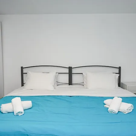 Christy Apartman Platísz Jalósz